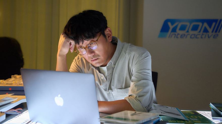 Đầu Xuôi Đuôi Đút Lót